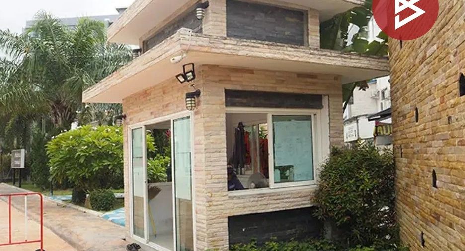 For sale 1 bed condo in Pluak Daeng, Rayong