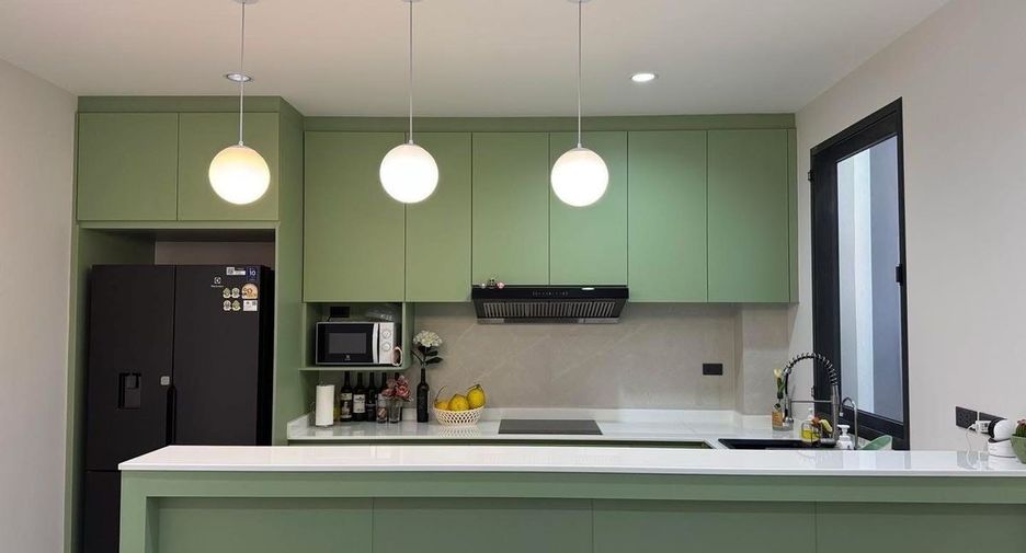 For rent 3 bedrooms house in Wang Thonglang, Bangkok