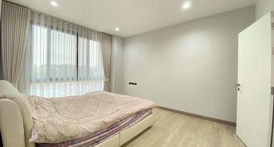 For rent 3 bedrooms house in Wang Thonglang, Bangkok