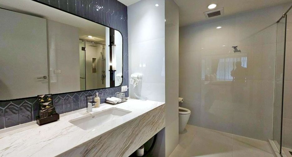 For rent 2 ベッドルーム serviced apartment in Bang Rak, Bangkok
