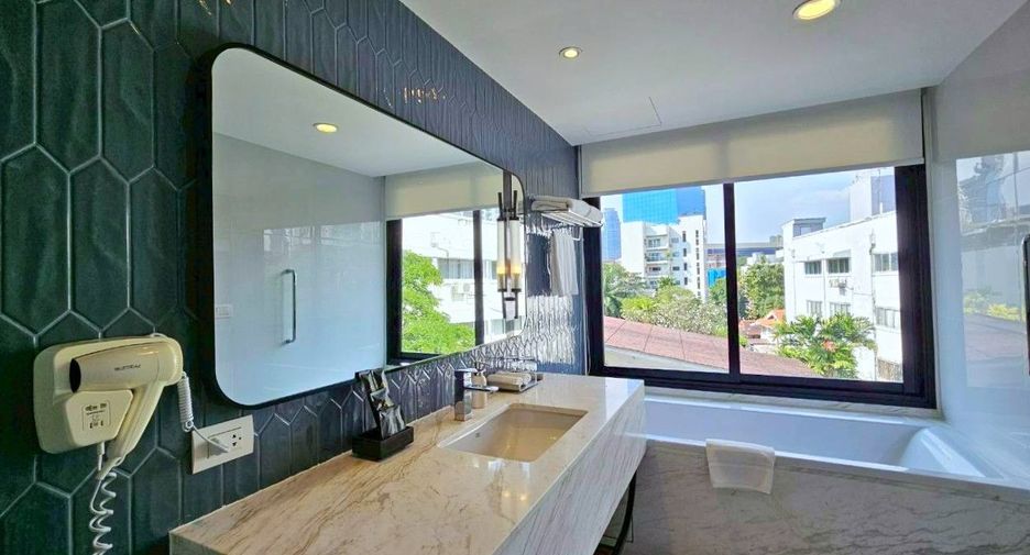 For rent 2 ベッドルーム serviced apartment in Bang Rak, Bangkok
