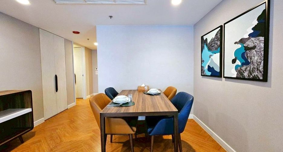 For rent 2 ベッドルーム serviced apartment in Bang Rak, Bangkok