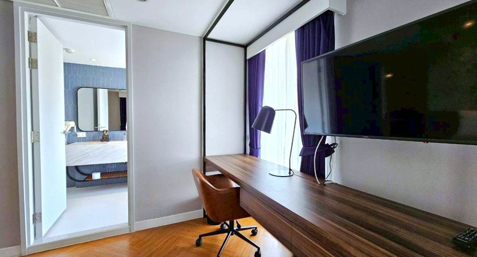 For rent 2 ベッドルーム serviced apartment in Bang Rak, Bangkok