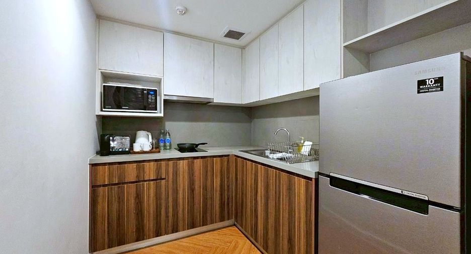 For rent 2 ベッドルーム serviced apartment in Bang Rak, Bangkok