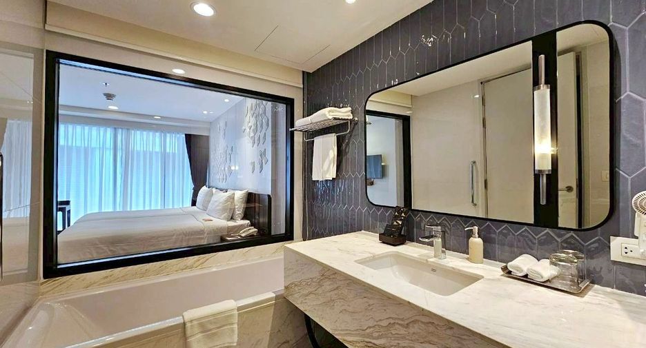 For rent 2 ベッドルーム serviced apartment in Bang Rak, Bangkok