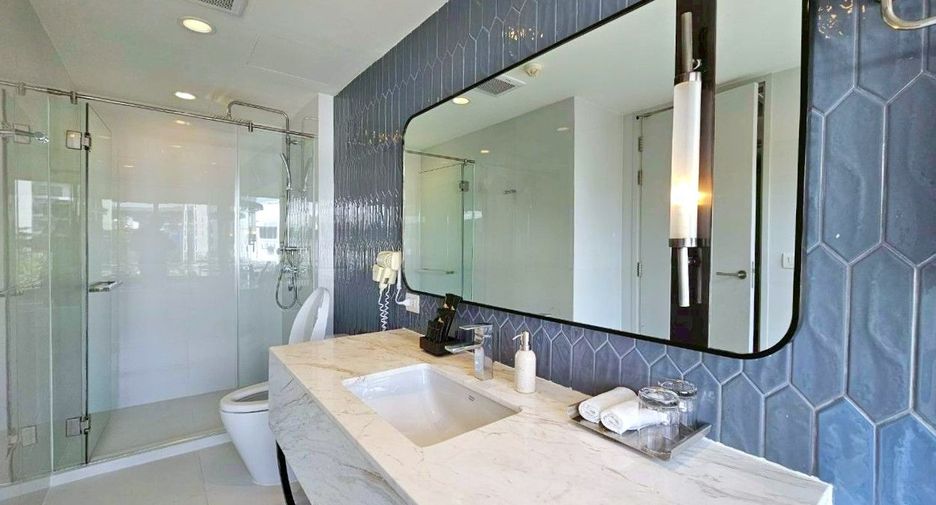 For rent 2 ベッドルーム serviced apartment in Bang Rak, Bangkok