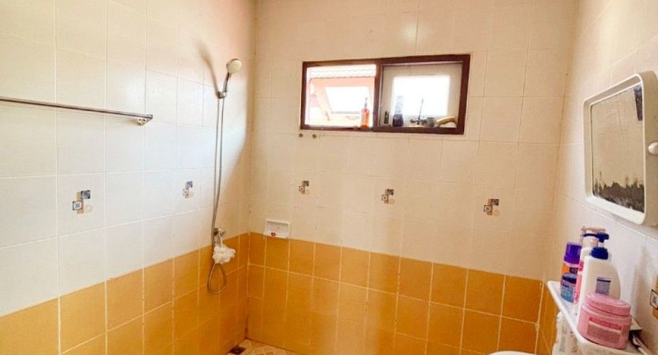 À vendre 4 chambres maison à Mueang Chon Buri, Chonburi