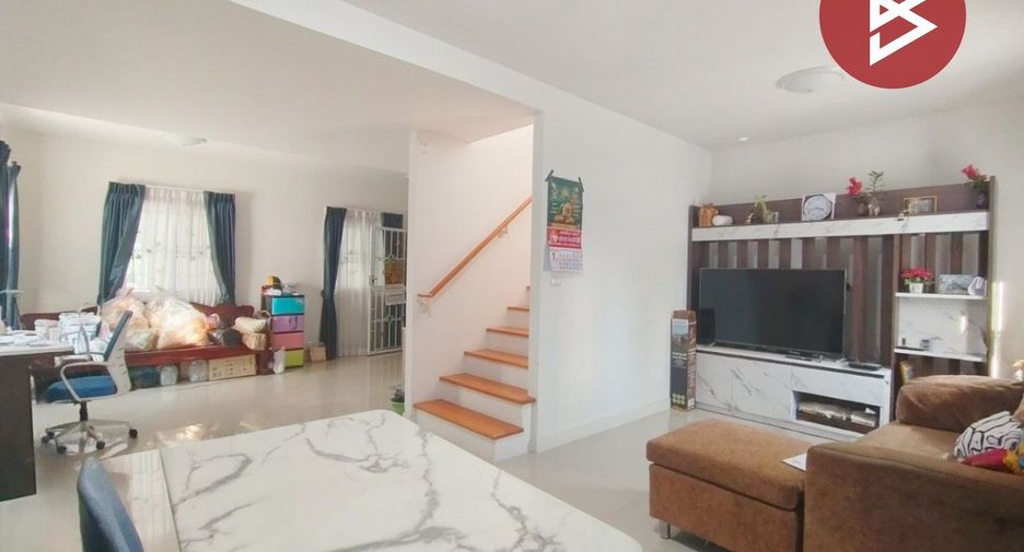 For sale 4 bedrooms house in Krathum Baen, Samut Sakhon