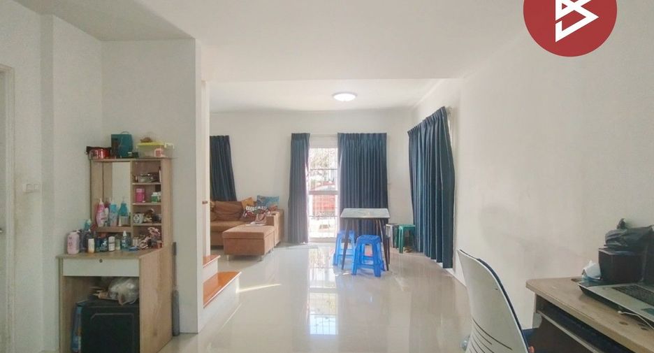 For sale 4 bedrooms house in Krathum Baen, Samut Sakhon