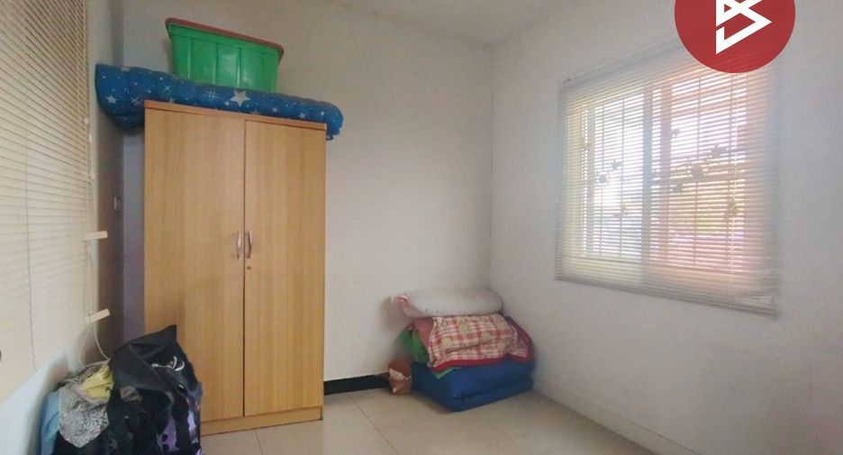 For sale 4 bedrooms house in Krathum Baen, Samut Sakhon