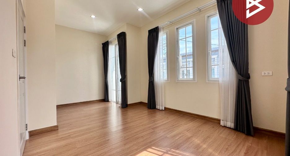 For sale 4 bedrooms townhouse in Prawet, Bangkok