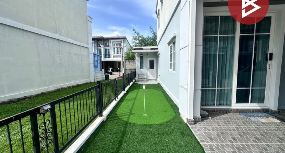 For sale 4 bedrooms townhouse in Prawet, Bangkok