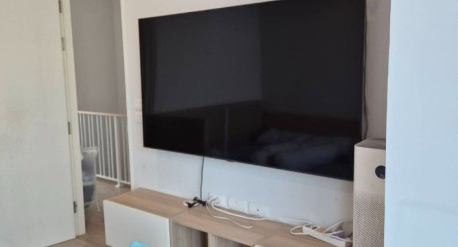 For sale 4 bedrooms townhouse in Don Mueang, Bangkok