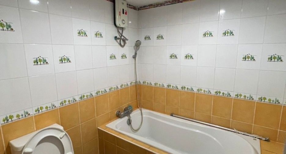 Condo en venta de 1 habitaciones en Si Racha, Chonburi
