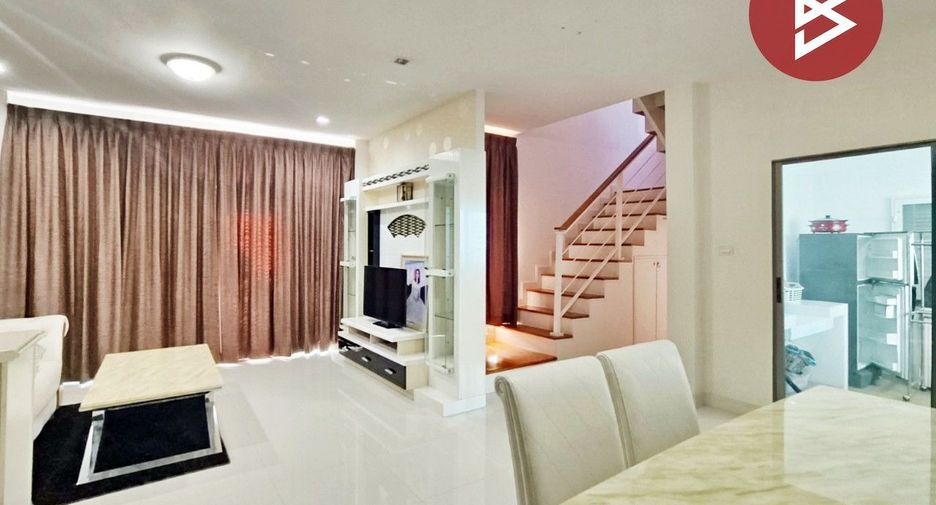 For sale 3 bedrooms house in Mueang Pathum Thani, Pathum Thani