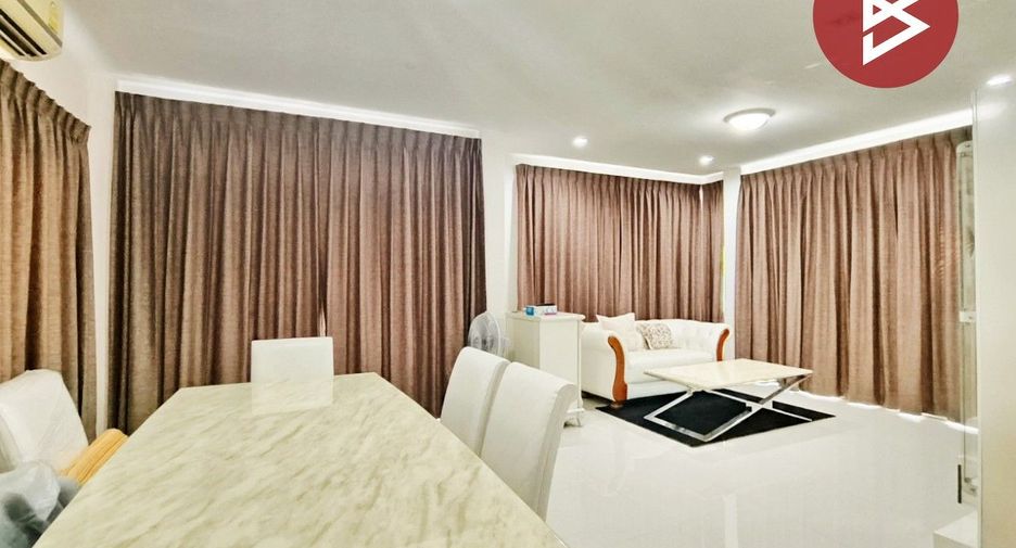 For sale 3 bedrooms house in Mueang Pathum Thani, Pathum Thani