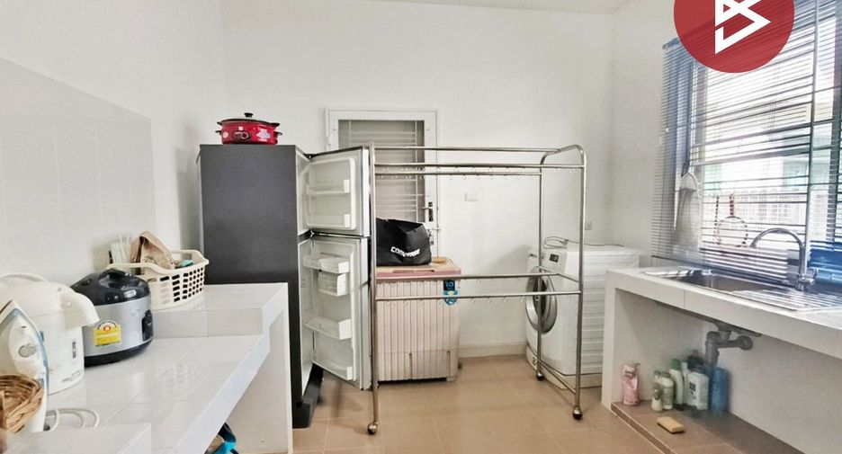For sale 3 bedrooms house in Mueang Pathum Thani, Pathum Thani