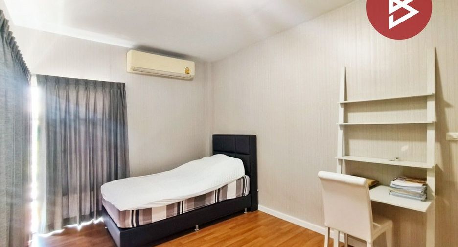 For sale 3 bedrooms house in Mueang Pathum Thani, Pathum Thani