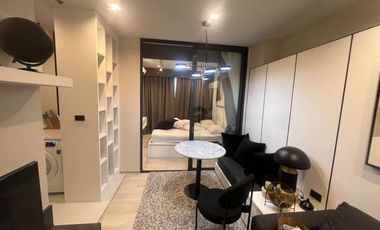 For rent 1 bed condo in Pathum Wan, Bangkok