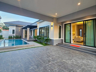 For sale 3 bedrooms villa in Bang Lamung, Chonburi