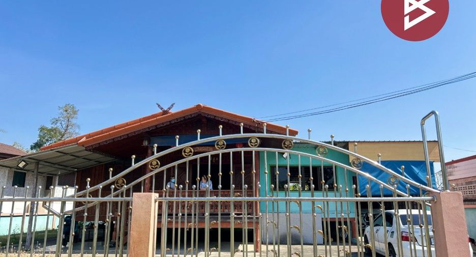 À vendre 2 chambres maison à Mueang Uthai Thani, Uthai Thani