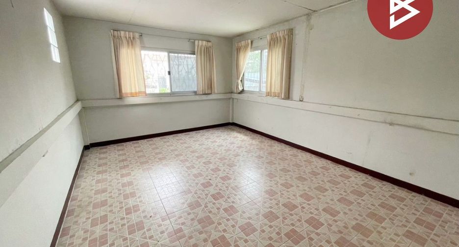 Casa adosada en venta de 4 habitaciones en Bang Kruai, Nonthaburi