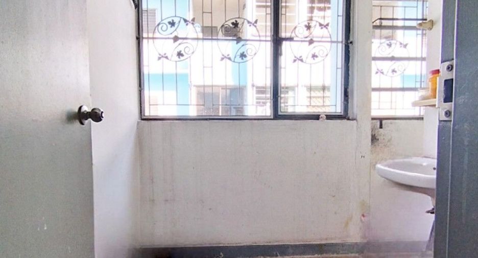 For sale 1 bed condo in Thanyaburi, Pathum Thani