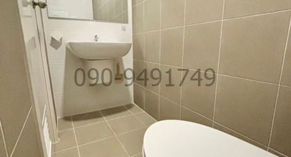 For rent 3 bedrooms townhouse in Bang Khen, Bangkok