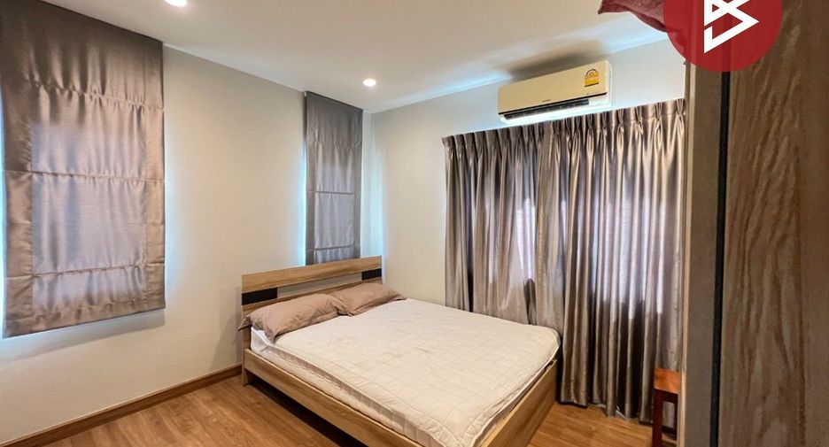 Haus zum Kauf mit 4 Zimmer in Pak Kret, Nonthaburi