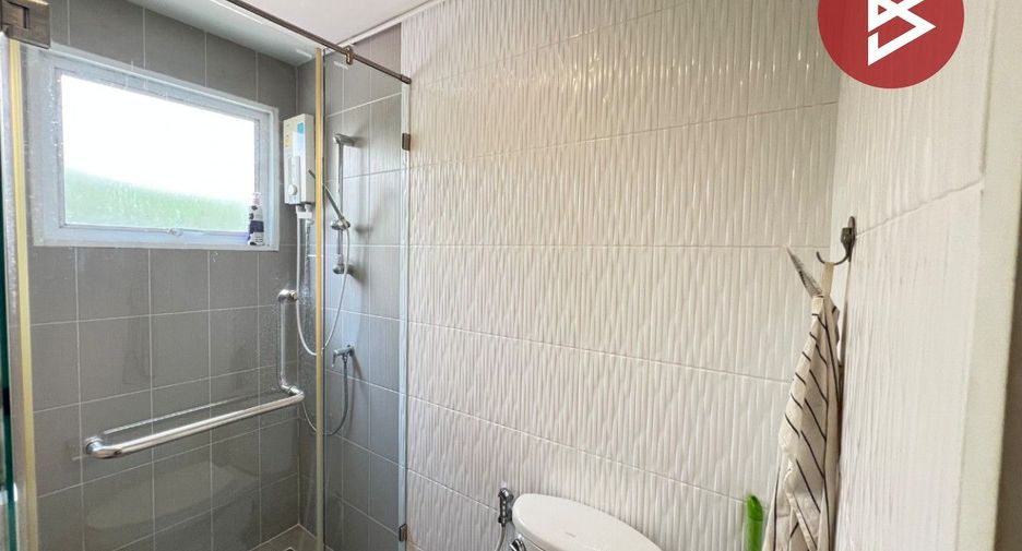 Haus zum Kauf mit 4 Zimmer in Pak Kret, Nonthaburi