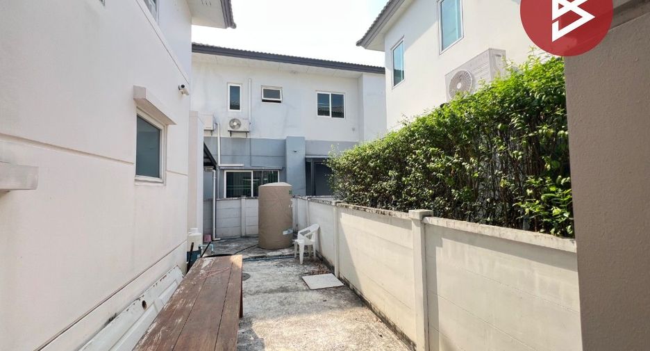 Haus zum Kauf mit 4 Zimmer in Pak Kret, Nonthaburi