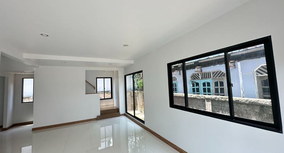For sale 3 bedrooms house in Khlong Luang, Pathum Thani