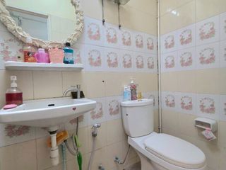 Gewerbefläche zum Kauf mit 2 Zimmer in Si Racha, Chonburi