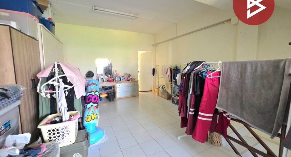 For sale 2 bedrooms retail Space in Si Racha, Chonburi