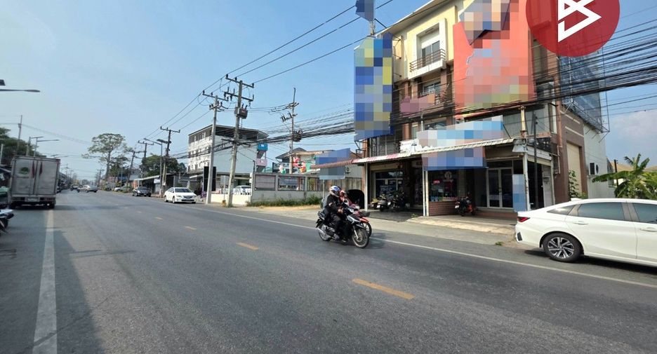 For sale 2 bedrooms retail Space in Si Racha, Chonburi