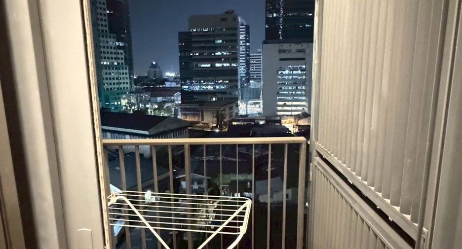 For sale 1 bed condo in Khlong Toei, Bangkok