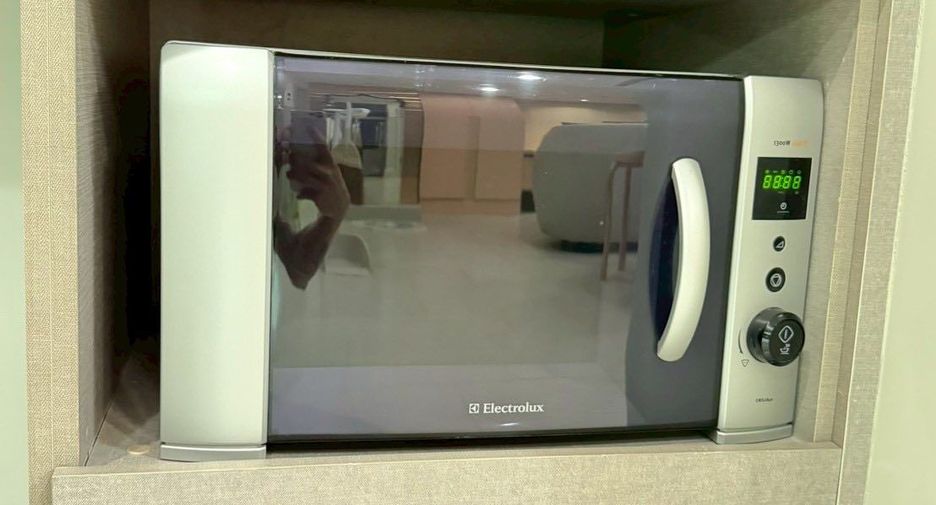 For sale 1 bed condo in Khlong Toei, Bangkok