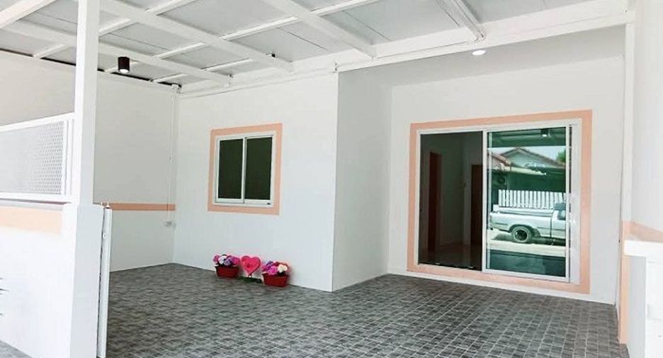 Casa adosada en venta de 2 habitaciones en Sai Noi, Nonthaburi