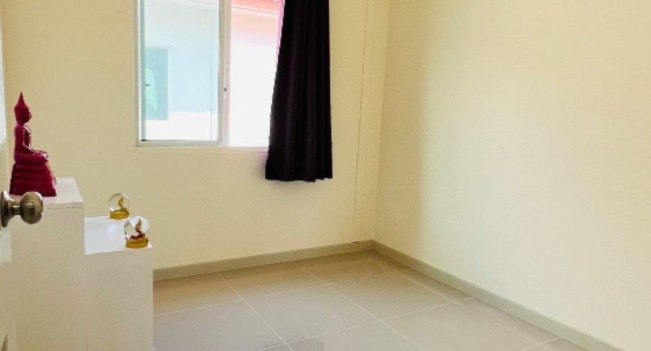 For sale 3 bedrooms townhouse in Thung Khru, Bangkok
