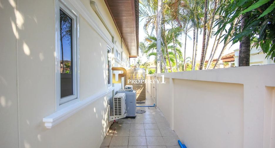 For sale 4 ベッドルーム villa in Hua Hin, Prachuap Khiri Khan