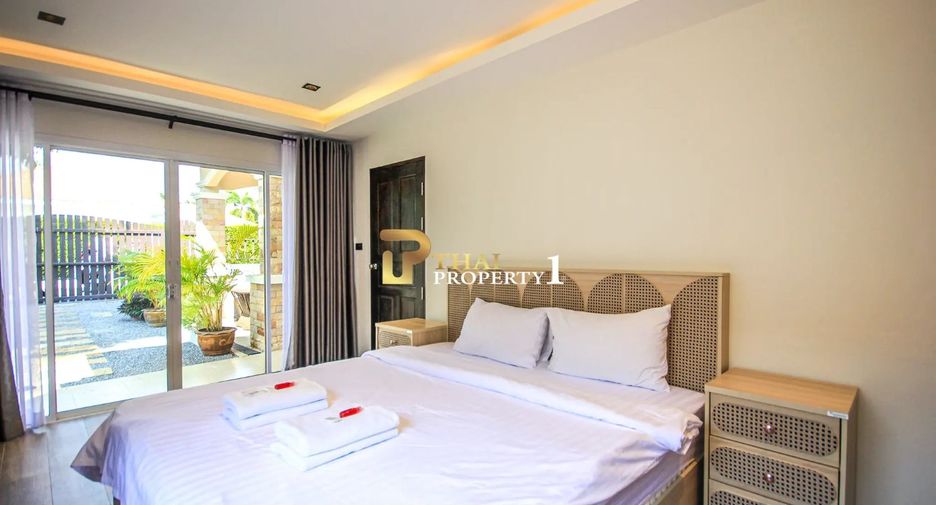For sale 4 ベッドルーム villa in Hua Hin, Prachuap Khiri Khan