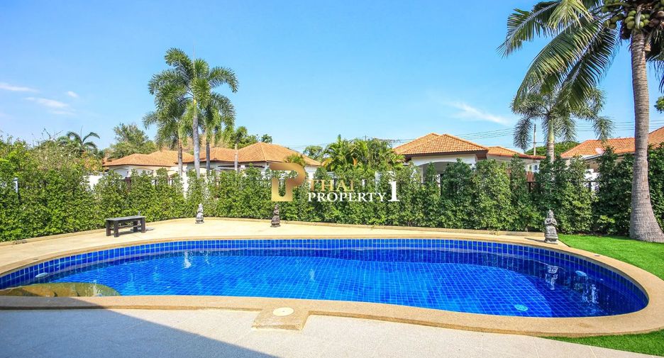 For sale 4 ベッドルーム villa in Hua Hin, Prachuap Khiri Khan