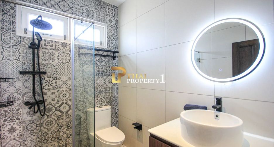 For sale 4 ベッドルーム villa in Hua Hin, Prachuap Khiri Khan