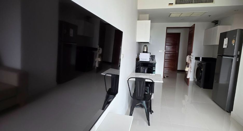 Condo en alquiler de 1 habitaciones en Bang Lamung, Chonburi