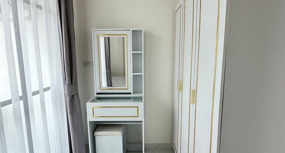 Casa en alquiler de 3 habitaciones en Bang Lamung, Chonburi
