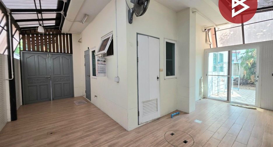 For sale 4 bedrooms house in Si Racha, Chonburi