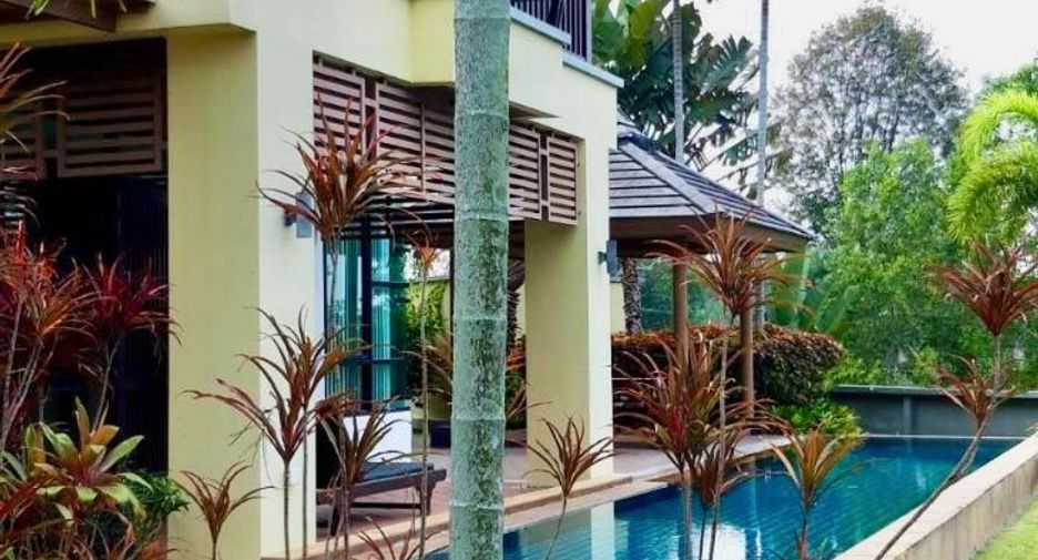 Casa en alquiler de 4 habitaciones en Bang Lamung, Chonburi