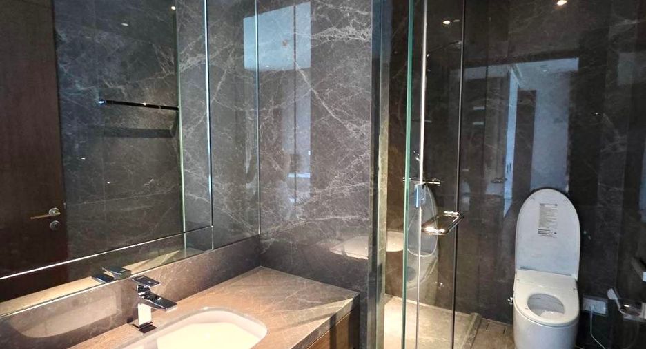 For sale 2 bedrooms condo in Bang Rak, Bangkok