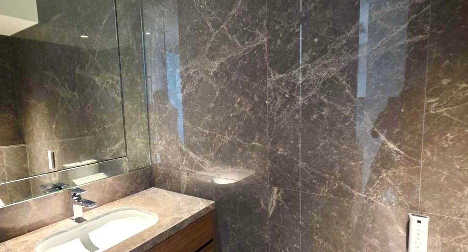 For sale 2 bedrooms condo in Bang Rak, Bangkok