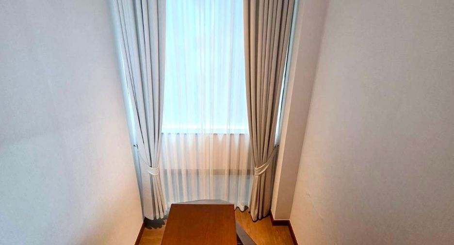For sale 2 bedrooms condo in Bang Rak, Bangkok